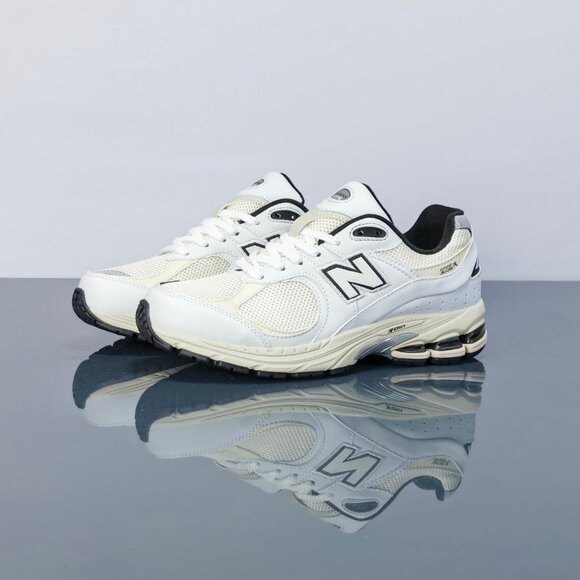 New Balance 2002R casual fashion sneakers